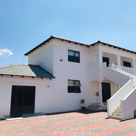 Rethabile Guesthouse Krugersdorp Exterior foto